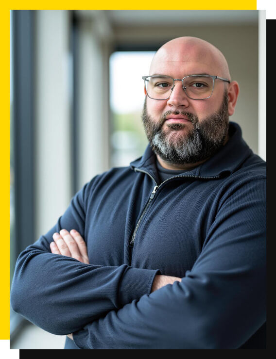 About Us - Head Shot -  Pete (Border)